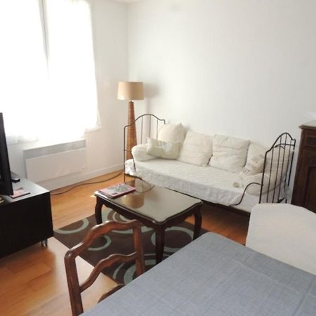 Appartement T3 Confortable A 300M Plage, Terrasse, Proche Commerces Et Marche Central - Fr-1-71-51 Royan Kültér fotó
