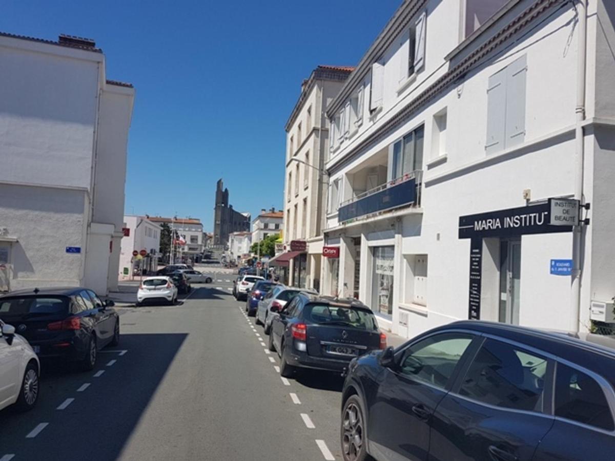 Appartement T3 Confortable A 300M Plage, Terrasse, Proche Commerces Et Marche Central - Fr-1-71-51 Royan Kültér fotó